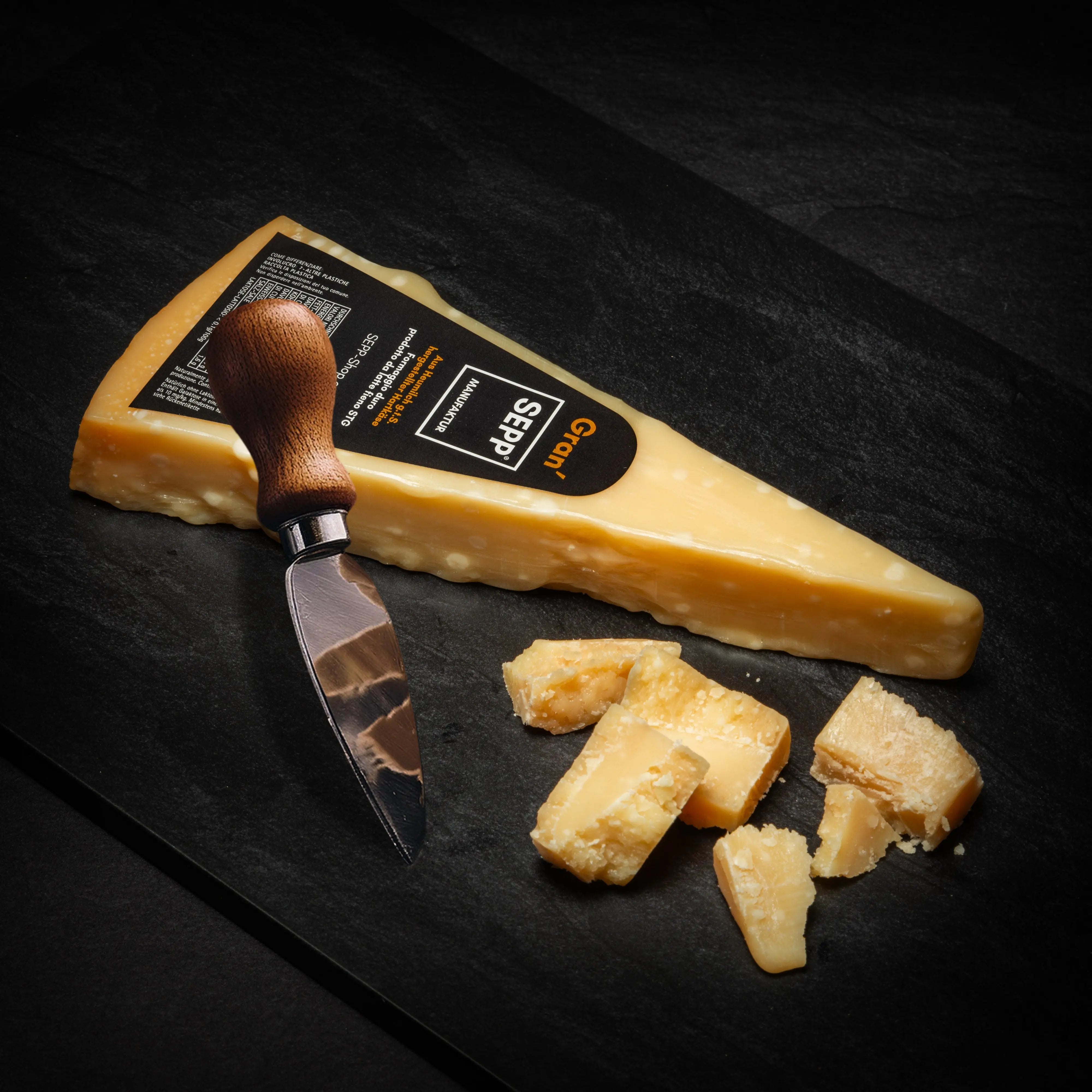 Formaggio a pasta dura Gran'SEPP prodotto con latte di fieno di montagna - Terramia