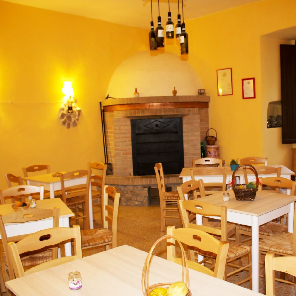 Visita Cantina e Degustazione Aglianico del Vulture "Alberi in Piano" - Terramia